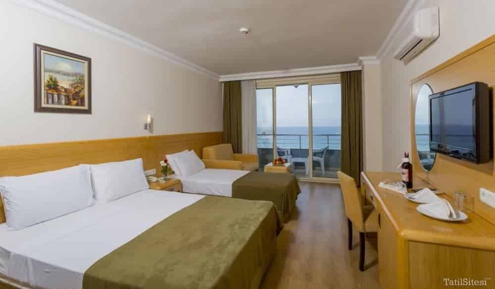 Senza Grand Santana Hotel